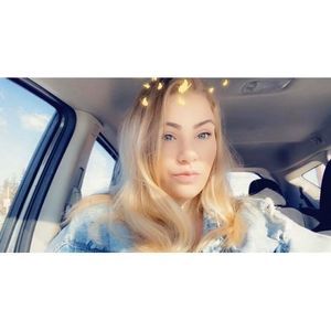 Meet your Posher, Hailey